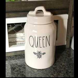 Rae Dunn Queen Bee Canister